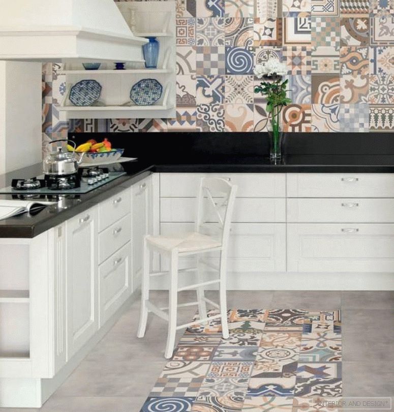 Moroccan tiles in the interior of the kitchen 2