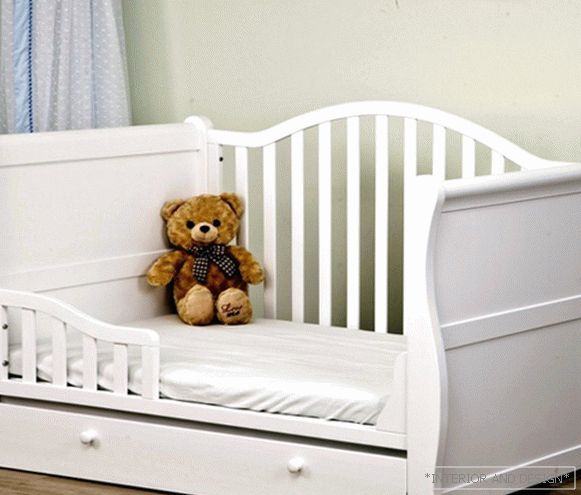 Baby bed with drawers - 4