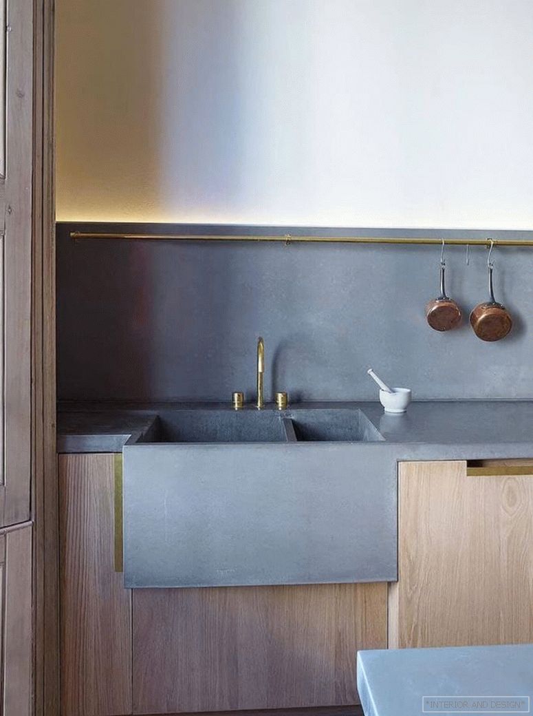 Built-in sink for dishes 2