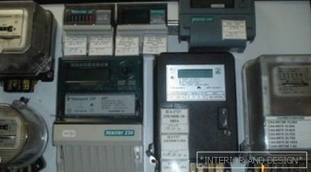 Which electricity meter is better