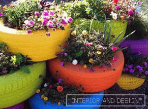 Flower beds of tires