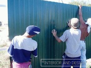 Installation of metal profile for the fence