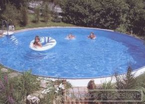 The advantages of plastic pools