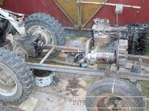 Do-it-yourself tractor starts with choosing the frame and installing the engine.