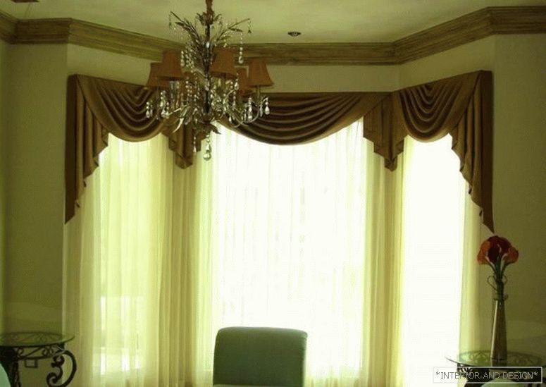 Curtains for the living room with bay window 1