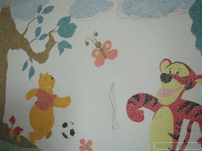 Liquid wallpaper in the nursery 2